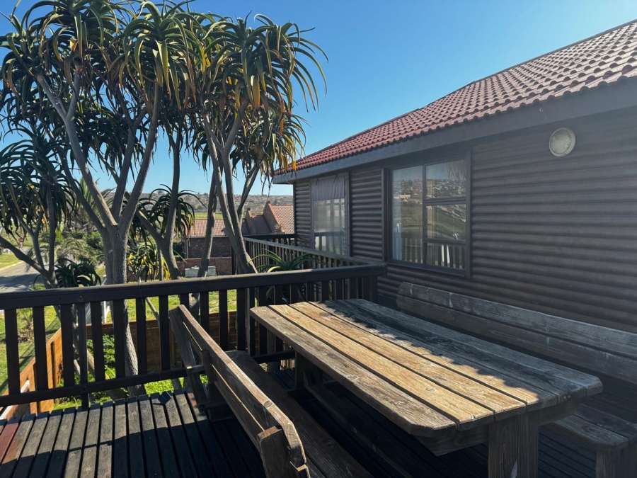 5 Bedroom Property for Sale in Kabeljauws Eastern Cape